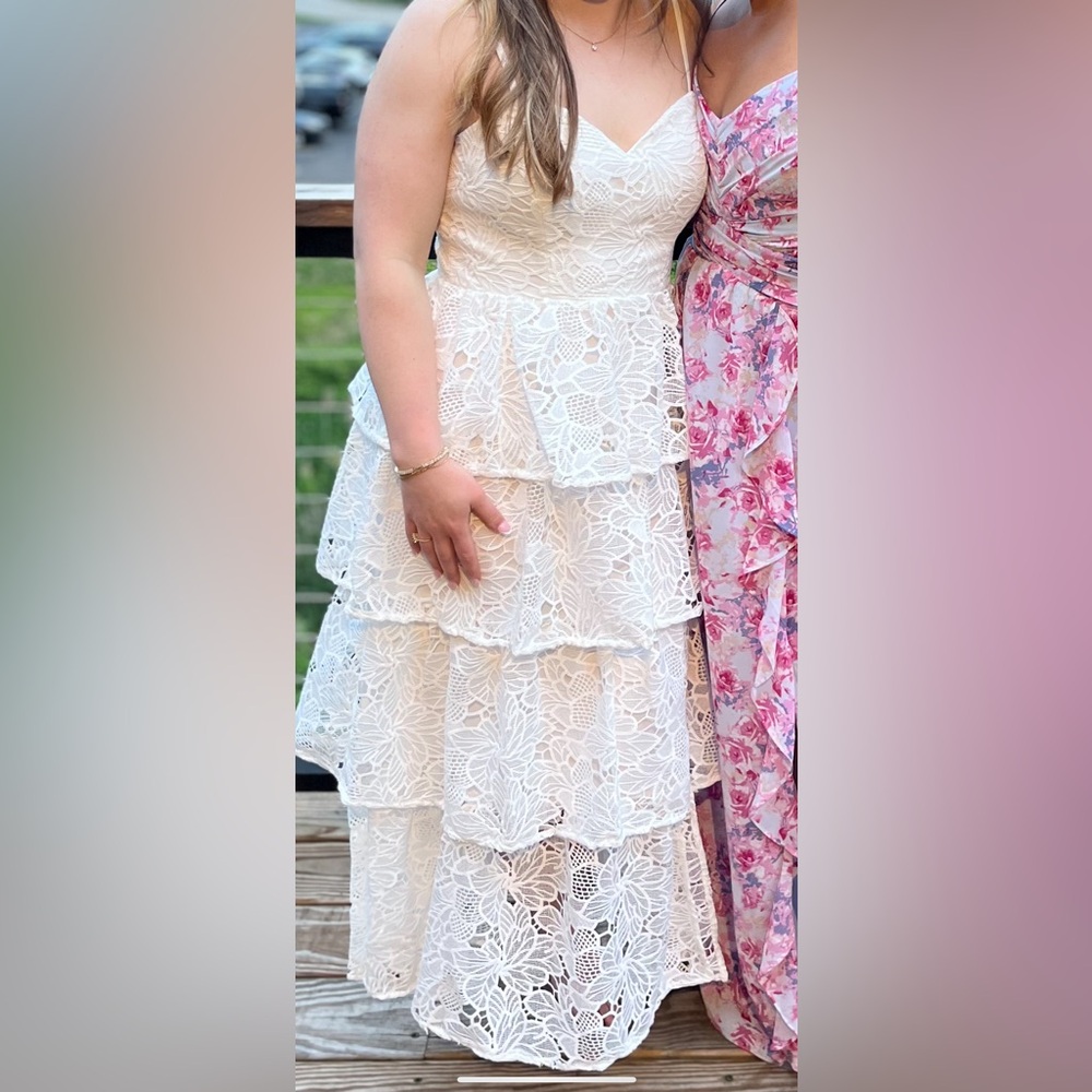 Siena Studio White Lace Tiered Dress